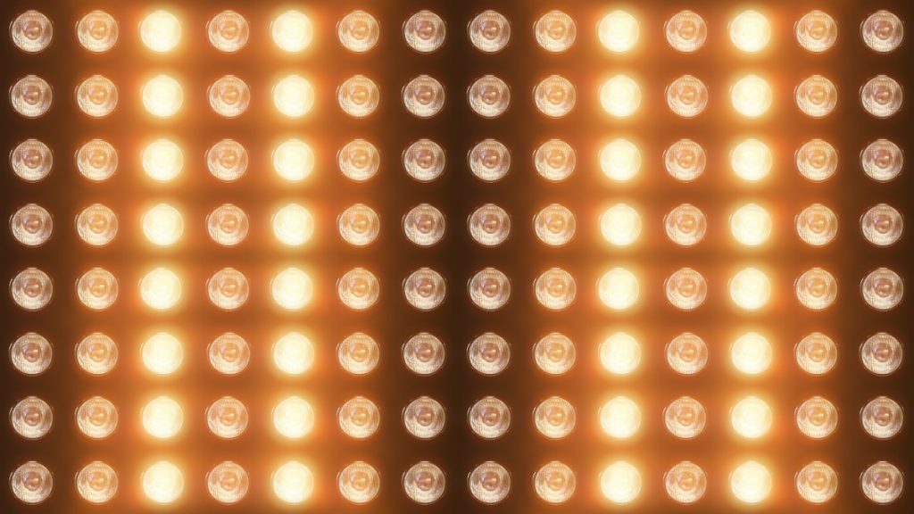 Stroboscope De l'Étincelle Initiale à la Technologie du Futur