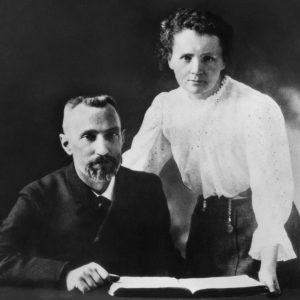 Marie Et Pierre Curie